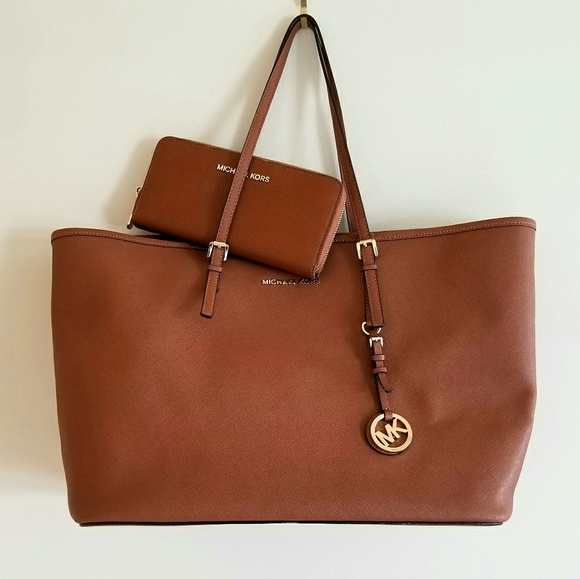 Michael Kors Handbags - Michael Kors Jet Set Brown Safianno Tote + Wallet